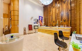 Aman Continental With Restaurant - 5Mins From Connaught Place ,Railway Station & Metro